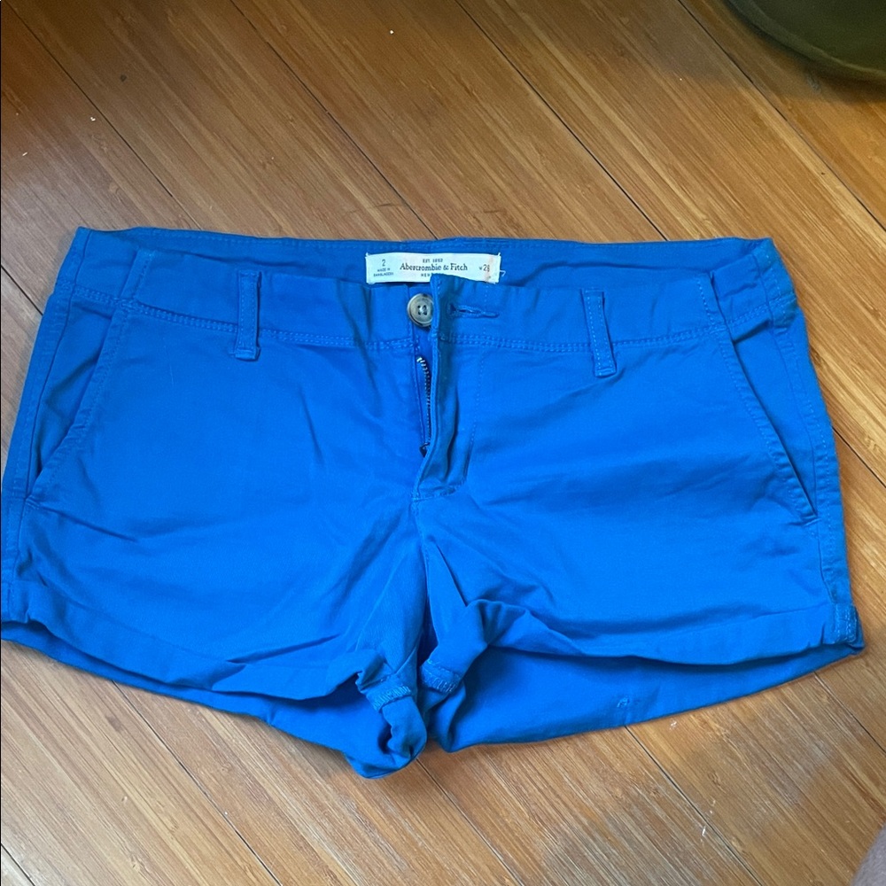 Abercrombie and fitch size 2 Blue Women's chino cuffed Shorts